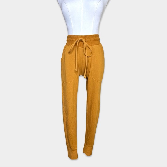 47. FREE PEOPLE MOVEMENT Joggers Size XS Orange Yellow Color - Picture 4 of 4